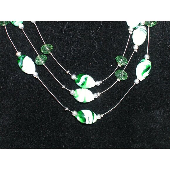 Green & White Glass Bead Multi-Strand Necklace With Adjustable Silver Lobster Cl - Picture 3 of 5